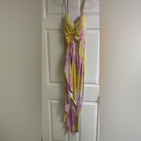 {Buy 2, Get one Free} 
15th- 31st - Picture 1 of 4